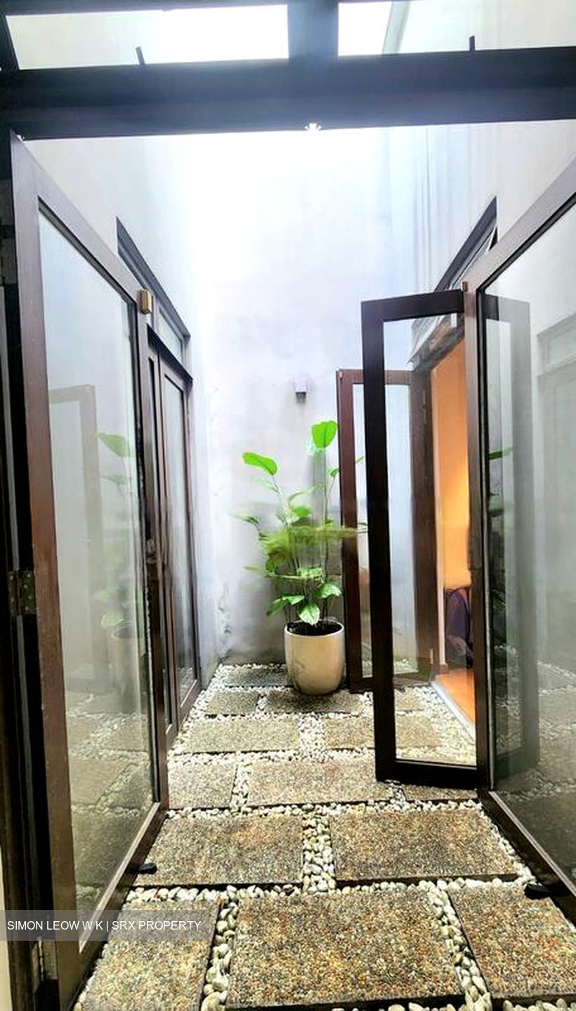 Ang Mo Kio Avenue 3 (D20), Terrace #465827031